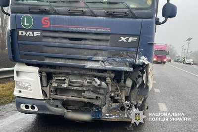 Зіткнулися легковик та вантажівка: у ДТП на Черкащині отримала травми 11-річна дівчинка Зіткнулися легковик та вантажівка: у ДТП на Черкащині отримала травми 11-річна дівчинка