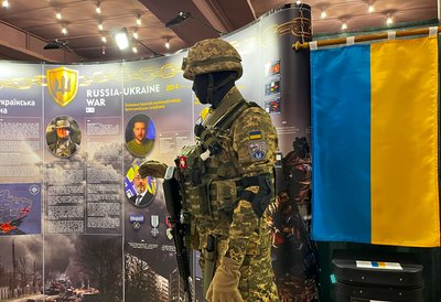 «Ми приїхали, щоб вчити наш народ»: інноваційна галерея-виставка у Чернівцях «Ми приїхали, щоб вчити наш народ»: інноваційна галерея-виставка у Чернівцях