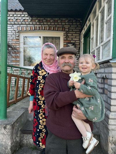 "Захоплювався космосом і любив бджіл": дідусь із Житомирщини загиблого пілота F-16 Олексія Меся розповів про онука "Захоплювався космосом і любив бджіл": дідусь із Житомирщини загиблого пілота F-16 Олексія Меся розповів про онука