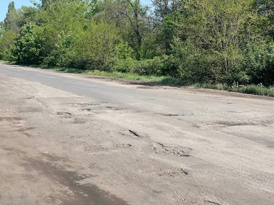 "Печінки відпадають": черкащани просять відремонтувати дорогу до Чигирина "Печінки відпадають": черкащани просять відремонтувати дорогу до Чигирина