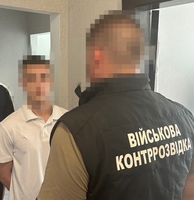 Палили авто військових: на Хмельниччині судитимуть підозрюваних Палили авто військових: на Хмельниччині судитимуть підозрюваних