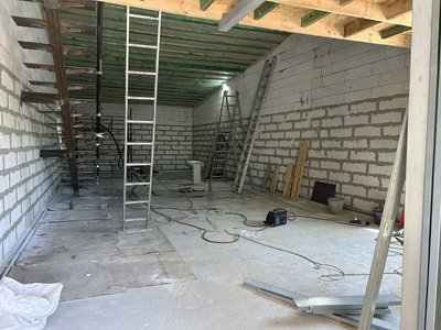 Поблизу Кременчука волонтери будують притулок для безпритульних собак та котів Поблизу Кременчука волонтери будують притулок для безпритульних собак та котів