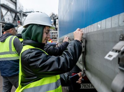 Понад тридцять жінок з Рівненщини стануть водійками вантажівок Понад тридцять жінок з Рівненщини стануть водійками вантажівок