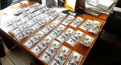 Три тисячі доларів за встановлення групи інвалідності: у Хмельницькому оголосили підозру лікарці-ревматологу Три тисячі доларів за встановлення групи інвалідності: у Хмельницькому оголосили підозру лікарці-ревматологу