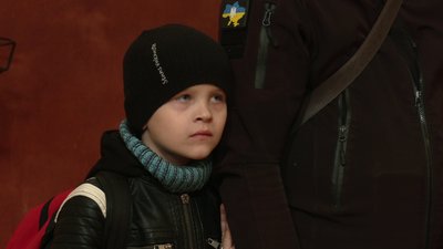 "Вона прикривала хлопців, які відходили": на Рівненщині попрощалися із снайперкою Катериною Шинкаренко "Вона прикривала хлопців, які відходили": на Рівненщині попрощалися із снайперкою Катериною Шинкаренко