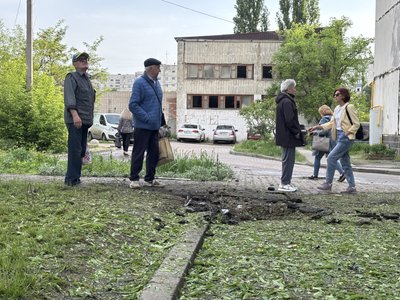 Влучання РФ поблизу багатоповерхівок: мешканці Сум розповіли про нічний удар Влучання РФ поблизу багатоповерхівок: мешканці Сум розповіли про нічний удар