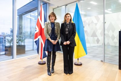 Олена Зеленська у Лондоні зустрілася з міністеркою охорони здоров’я та соціального захисту Великої Британії Вікторією Аткінс Олена Зеленська у Лондоні зустрілася з міністеркою охорони здоров’я та соціального захисту Великої Британії Вікторією Аткінс