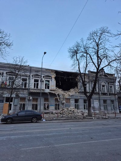 В Одесі внаслідок атаки пошкоджено юридичний ліцей — пам’ятку архітектури