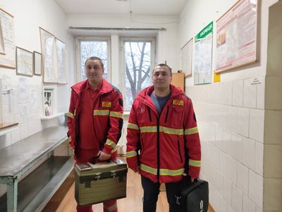 Війська РФ винесли обладнання і знищили медзаклади – лікарі з Житомира про роботу на Херсонщині Війська РФ винесли обладнання і знищили медзаклади – лікарі з Житомира про роботу на Херсонщині