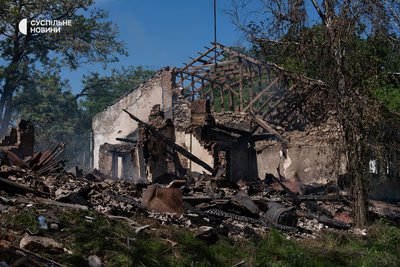 Залишки будівлі XIX століття у Нововоронцовці, яка згоріла після влучання російського ударного дрона. Херсонщина, травень 2026 року Залишки будівлі XIX століття у Нововоронцовці, яка згоріла після влучання російського ударного дрона. Херсонщина, травень 2026 року