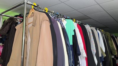 Банк одягу працює в Сумах: хто може звернутися Банк одягу працює в Сумах: хто може звернутися