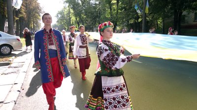 У Рівному відбулася урочиста хода до Дня Незалежності України У Рівному відбулася урочиста хода до Дня Незалежності України