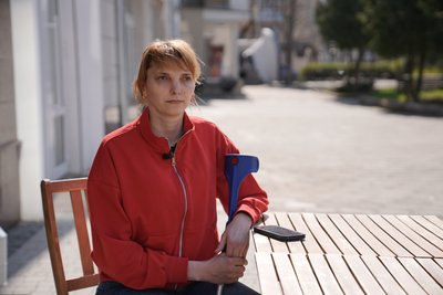 "Хребет відірвало, як гілку": що із справою про травмування деревом полтавки біля "Фотографа" "Хребет відірвало, як гілку": що із справою про травмування деревом полтавки біля "Фотографа"