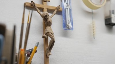 різьбяр з Тернополя Роман П’єх, Дерев’яне розп’яття, хрест різьбяр з Тернополя Роман П’єх, Дерев’яне розп’яття, хрест