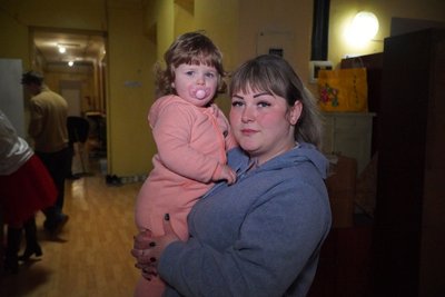 10-річна Софія з Маріуполя у свій день народження влаштувала свято для дітей-переселенців у Дніпрі 10-річна Софія з Маріуполя у свій день народження влаштувала свято для дітей-переселенців у Дніпрі
