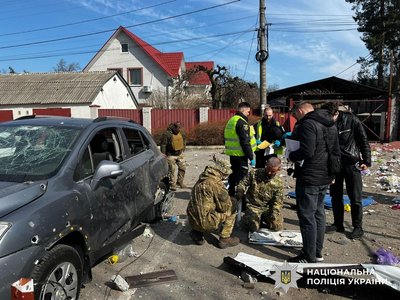 Теракт у Бучі біля будинку: поліція затримала підозрюваного Теракт у Бучі біля будинку: поліція затримала підозрюваного