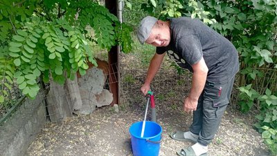 Десятки років без централізованої подачі води. У селі на Дніпропетровщині прокладають труби водопроводу Десятки років без централізованої подачі води. У селі на Дніпропетровщині прокладають труби водопроводу