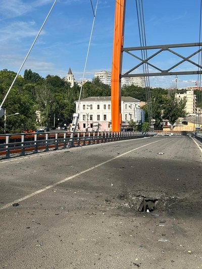 Росія атакувала цивільну інфраструктуру Одещини: пошкоджено порти, залізницю та будинки Росія атакувала цивільну інфраструктуру Одещини: пошкоджено порти, залізницю та будинки