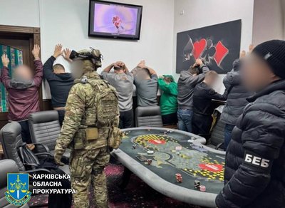 Нелегальний покер-клуб в Основ'янському районі Харкова Нелегальний покер-клуб в Основ'янському районі Харкова