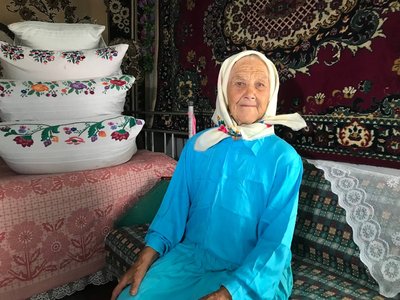 "Я його, моя мила, не можу забути ще й зараз" — 94-річна Надія Шваб про свого чоловіка "Я його, моя мила, не можу забути ще й зараз" — 94-річна Надія Шваб про свого чоловіка