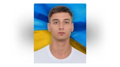 На Чернігівщині попрощалися з бійцями Віктором Крупіним, Дмитром Сіркіним та Андрієм Максименком На Чернігівщині попрощалися з бійцями Віктором Крупіним, Дмитром Сіркіним та Андрієм Максименком