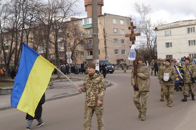 "В першу чергу думав про побратимів”: в Охтирці попрощались з Олексієм Сергієнком "В першу чергу думав про побратимів”: в Охтирці попрощались з Олексієм Сергієнком