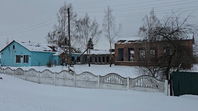 "Єдиний, хто тут чистить дороги — місцевий фермер": як живе село на Чернігівщині за 17 км від Росії "Єдиний, хто тут чистить дороги — місцевий фермер": як живе село на Чернігівщині за 17 км від Росії