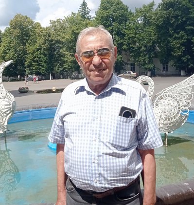 Переселенець з Вовчанська Петро Золбін, який у 2023 році переїхав до Сахновщини Переселенець з Вовчанська Петро Золбін, який у 2023 році переїхав до Сахновщини