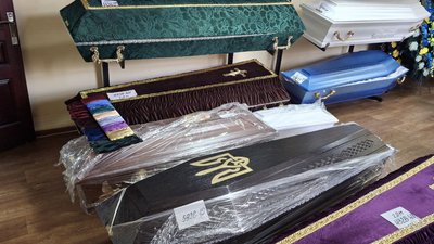 Помирати дорого: як черкащани реагують на можливе підвищення вартості поховання Помирати дорого: як черкащани реагують на можливе підвищення вартості поховання