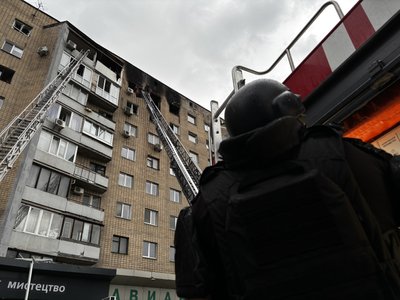 Комбінована атака на Харків "Шахедами", КАБ і ракетами: серія вибухів пролунала у місті вночі 7 червня 2025 року Комбінована атака на Харків "Шахедами", КАБ і ракетами: серія вибухів пролунала у місті вночі 7 червня 2025 року