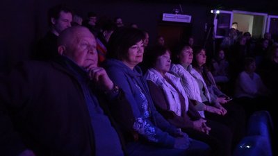 "Потяг. Шлях до себе": у вінницькому театрі відбувся допрем’єрний показ вистави "Потяг. Шлях до себе": у вінницькому театрі відбувся допрем’єрний показ вистави