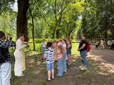В Ужгороді волонтери провели квест "Лісовий патруль" для дітей В Ужгороді волонтери провели квест "Лісовий патруль" для дітей