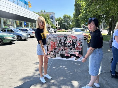 Полон чоловіка, виїзд із Маріуполя і під вартою у ДНР: історія Оксани Григор’євої із Кременчука Полон чоловіка, виїзд із Маріуполя і під вартою у ДНР: історія Оксани Григор’євої із Кременчука