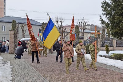 На Тернопільщині попрощалися з військовим Андрієм Сапищуком, похорон військового, Чортків, Росохач, 2 березня 2026 року На Тернопільщині попрощалися з військовим Андрієм Сапищуком, похорон військового, Чортків, Росохач, 2 березня 2026 року