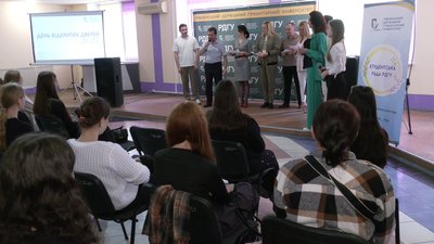 Дні відкритих дверей провели в університетах Рівного Дні відкритих дверей провели в університетах Рівного