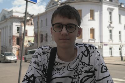 “Секунда і я вже лежу”: 13-річний Іван лікується після ракетного удару в Сумах “Секунда і я вже лежу”: 13-річний Іван лікується після ракетного удару в Сумах