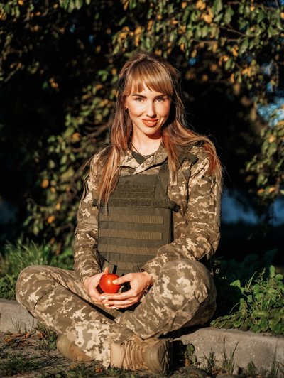 "Я довго шукала себе і свою місію", — бойова медикиня Анна Самаріна з Бердичева стала косметологинею "Я довго шукала себе і свою місію", — бойова медикиня Анна Самаріна з Бердичева стала косметологинею