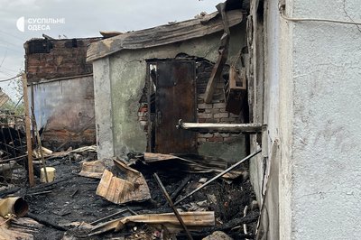 "Все згоріло": подружжя з Одещини розповіло про зруйнований будинок після атаки РФ