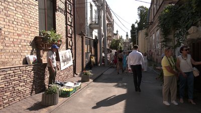 Осінь на Поштовій: рівняни святкували на одній із найстаріших вулиць міста Осінь на Поштовій: рівняни святкували на одній із найстаріших вулиць міста