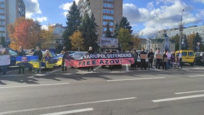 "Ми пам'ятаємо про кожного": у Черкасах відбулася акція на підтримку полонених "Ми пам'ятаємо про кожного": у Черкасах відбулася акція на підтримку полонених