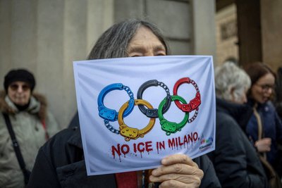 Один зі слоганів на протесті в Мілані проти участі агентів ICE в охороні на Олімпійських іграх-2026 у день їхнього відкриття, 6 лютого Один зі слоганів на протесті в Мілані проти участі агентів ICE в охороні на Олімпійських іграх-2026 у день їхнього відкриття, 6 лютого