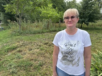 "Весь район буде в будяках": чи косять траву на прибудинкових територіях та у дворах у Полтаві "Весь район буде в будяках": чи косять траву на прибудинкових територіях та у дворах у Полтаві