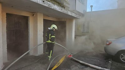 У Житомирі горіла квартира: під час гасіння знайшли тіло чоловіка У Житомирі горіла квартира: під час гасіння знайшли тіло чоловіка