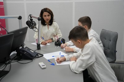 Радіодиктант у студії Українського Радіо Черкаси: сила і віра в життя Радіодиктант у студії Українського Радіо Черкаси: сила і віра в життя