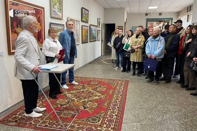 Пейзажі України та Польщі: в Одесі відкрили персональну виставку Миколи Скобельського
