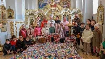 "Писанка миру — 2025": у Житомирі освятили понад дві тисячі оберегів для захисників України "Писанка миру — 2025": у Житомирі освятили понад дві тисячі оберегів для захисників України