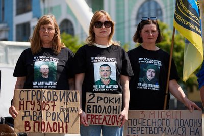 Повернувся з полону і мріє продовжити військову службу Повернувся з полону і мріє продовжити військову службу