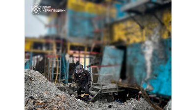 Після російської атаки на Ніжинський район сапери ДСНС виявили уламки БпЛА