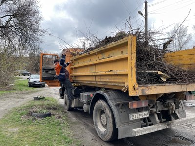 Двомісячник чистоти у Полтавській громаді: які території прибирають у місті Двомісячник чистоти у Полтавській громаді: які території прибирають у місті
