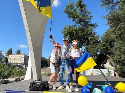 У Вінниці відбувся благодійний «Велопарад у вишиванках» У Вінниці відбувся благодійний «Велопарад у вишиванках»